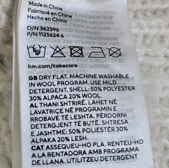 H&M Melange Dalpaga Chunky Cable Knit Alpaca Blend Cardigan size Small Oversized - Picture 16 of 16